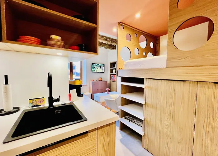 Blue Dream! Pedestrian Center Near And